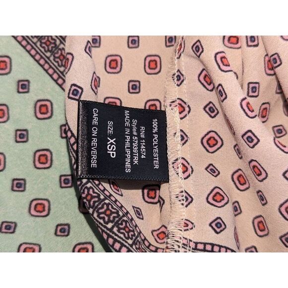 Pleione Long sleeve lightweight Beige Polka Dot button closure Blouse Size: XSP - Picture 6 of 7